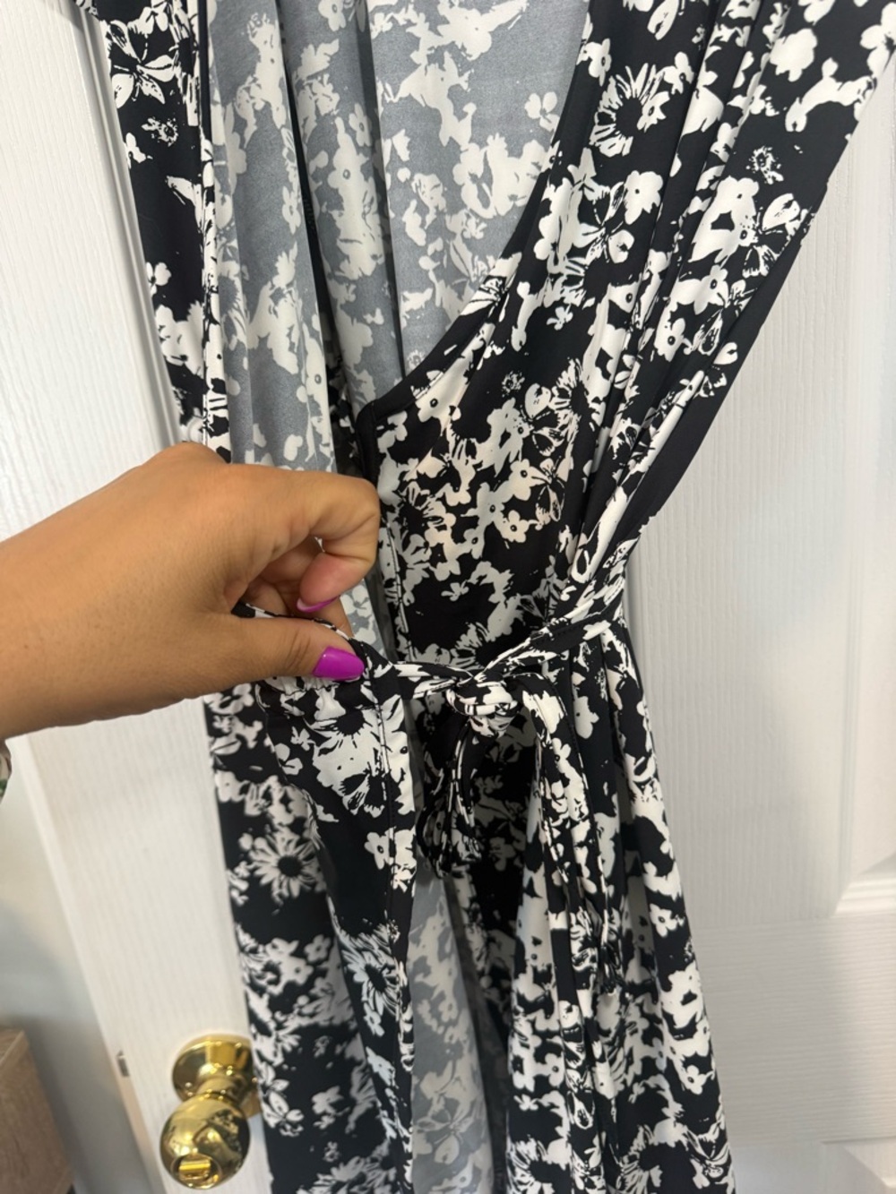 Columbia Black & White Floral Wrap Mini Dress Large - Picture 5 of 9